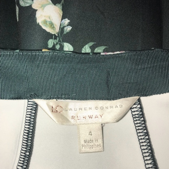 !Flash Sale! LC Lauren Conrad Runway Floral Skirt - Picture 4 of 5